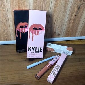 Kylie Cosmetics Bundle 7 Products + Dose of Colors matte liquid lipsticks